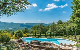 Borgo Paradiso 4&2, Emma Villas
